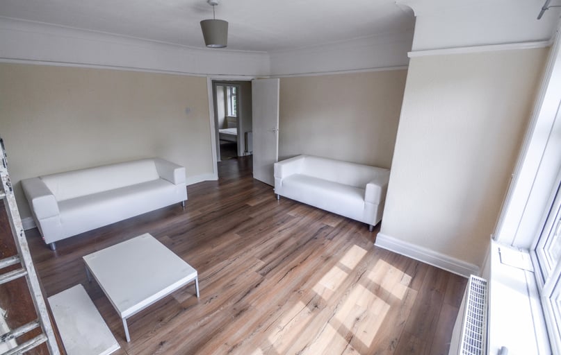 St. Chads Drive, Headingley, Leeds - Image 1