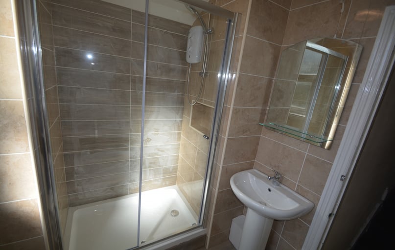 St. Michaels Terrace, Headingley, Leeds - Image 1