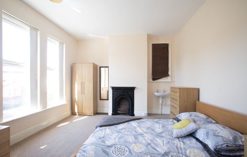 Radmoor Road, City Centre, Loughborough - Image 1