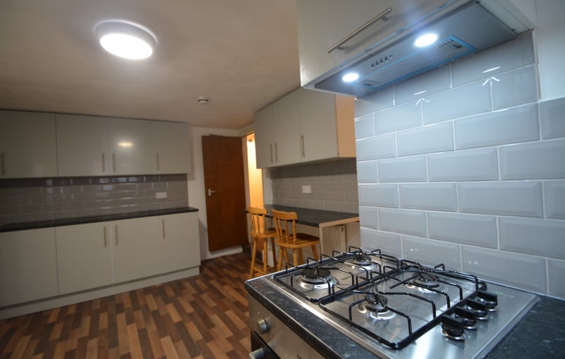 Richmond Avenue, Headingley, Leeds - Image 1