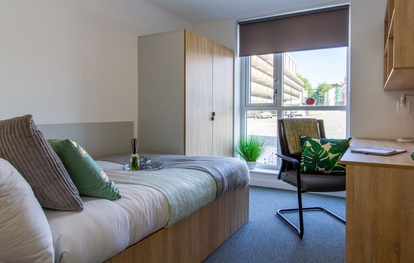 Premium Ensuite, The Croft, Cathedral Road, City Centre, Derby - Image 1