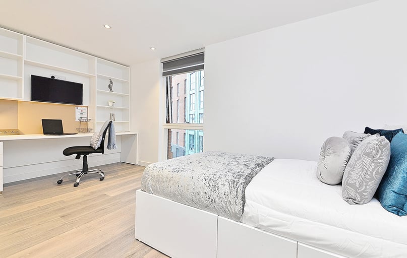 Large Premium Studio, Miura, 33 Curzon Street, City Centre, Nottingham - Image 1