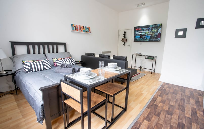 Chapeltown Road, Woodhouse, Leeds - Image 1