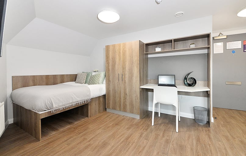 Gold Studio, The Mill House, 400 Gorgie Road, Gorgie, Edinburgh - Image 1