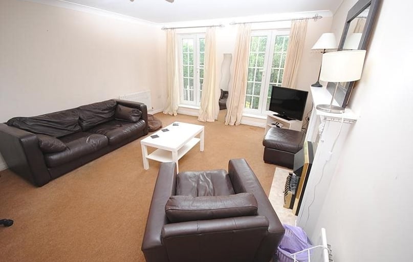 Goldfinch Close, City Centre, Loughborough - Image 1