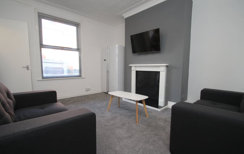 Quarry Mount Terrace, Rampart Road, Leeds - Image 1