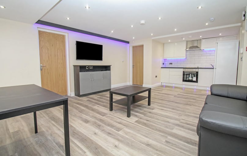 Ashwood Terrace, Hyde Park, Leeds - Image 1