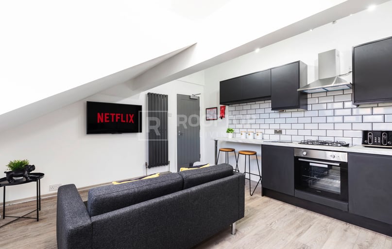 Queens Road, Hyde Park, Leeds - Image 1