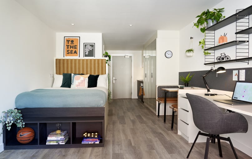 Nash Studio (Type A)