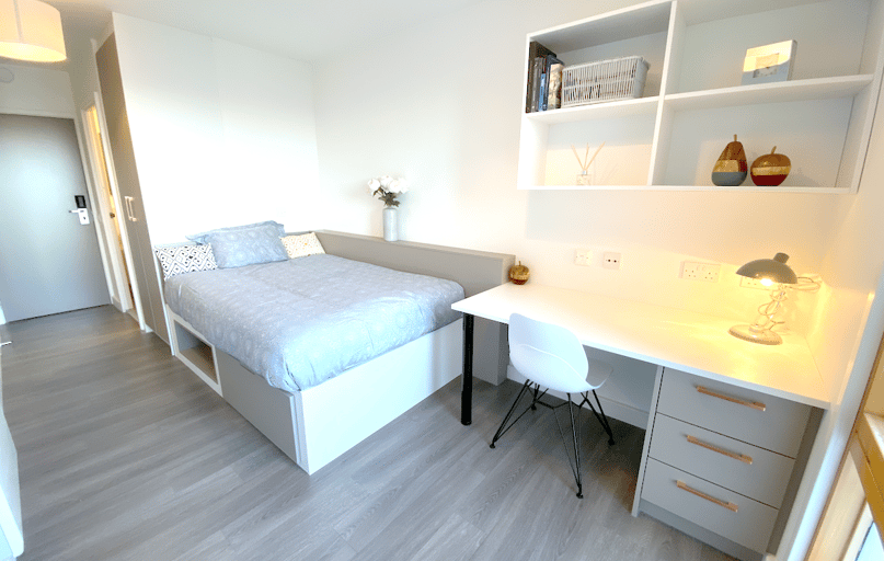 Premier Ensuite Plus, Charles Morton Court, 37-43 Green Lanes, Newington Green, London - Image 1