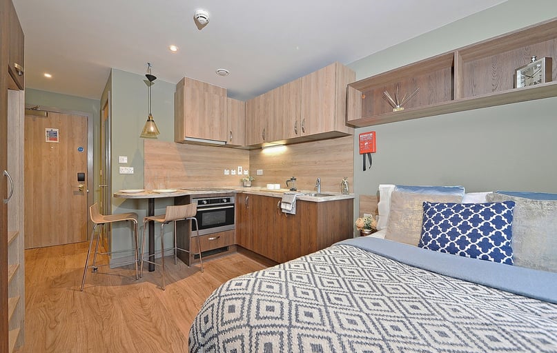 Studio, Fontenoy Apartments, Fontenoy Street, City Centre, Liverpool - Image 1