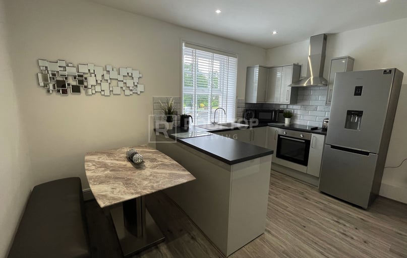 Otley Road, Headingley, Leeds - Image 1