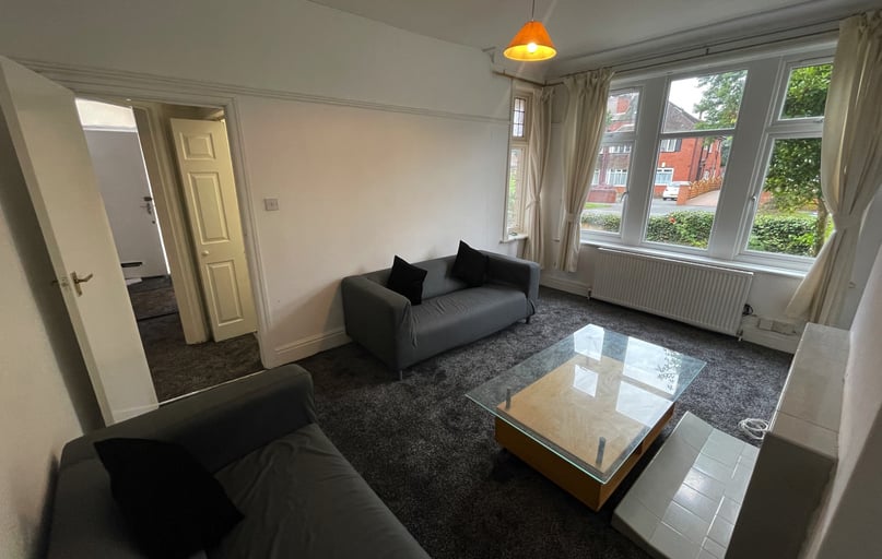 St. Chads Drive, Headingley, Leeds - Image 1