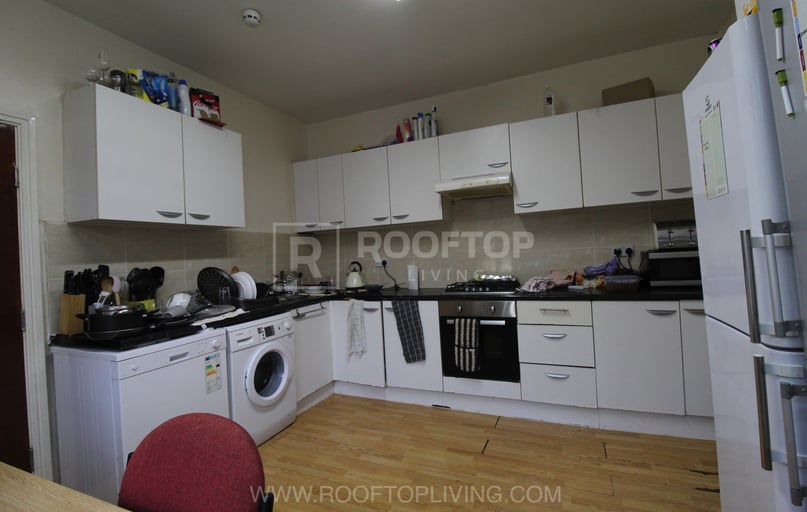 Ebor Place, Hyde Park, Leeds - Image 1