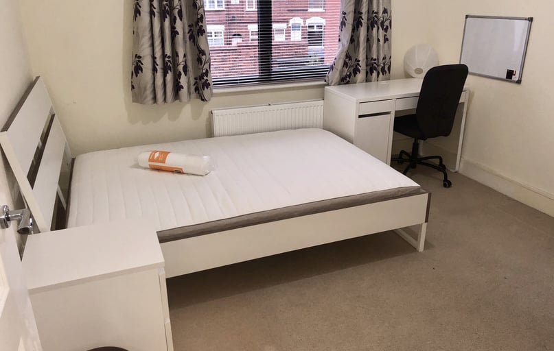 Wheatsheaf Way, Aylestone Park, Leicester - Image 1