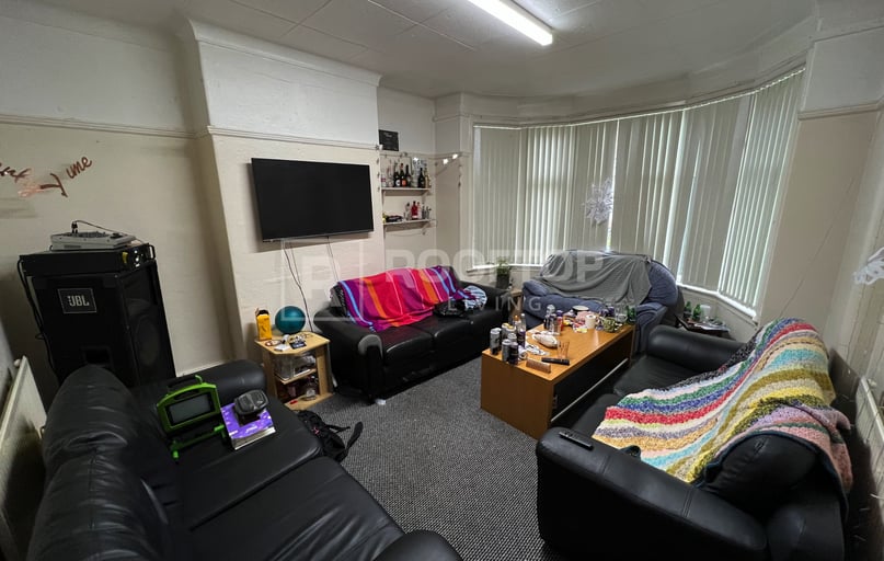 St. Michaels Villas, Headingley, Leeds - Image 1