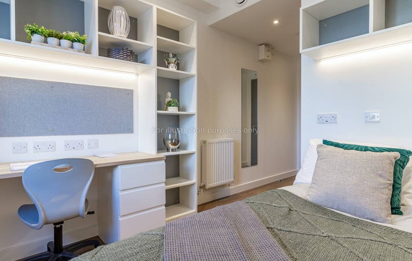 Standard Ensuite, Saltwater Place, Notte Street, The Hoe, Plymouth - Image 1