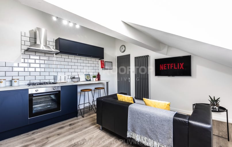 Queens Road, Hyde Park, Leeds - Image 1