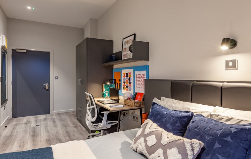Classic Studio, Grosvenor House, 141-143 Drury Lane, Covent Garden, London - Image 1
