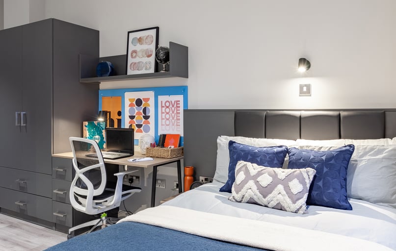 Premium Studio, Grosvenor House, 141-143 Drury Lane, Covent Garden, London - Image 1