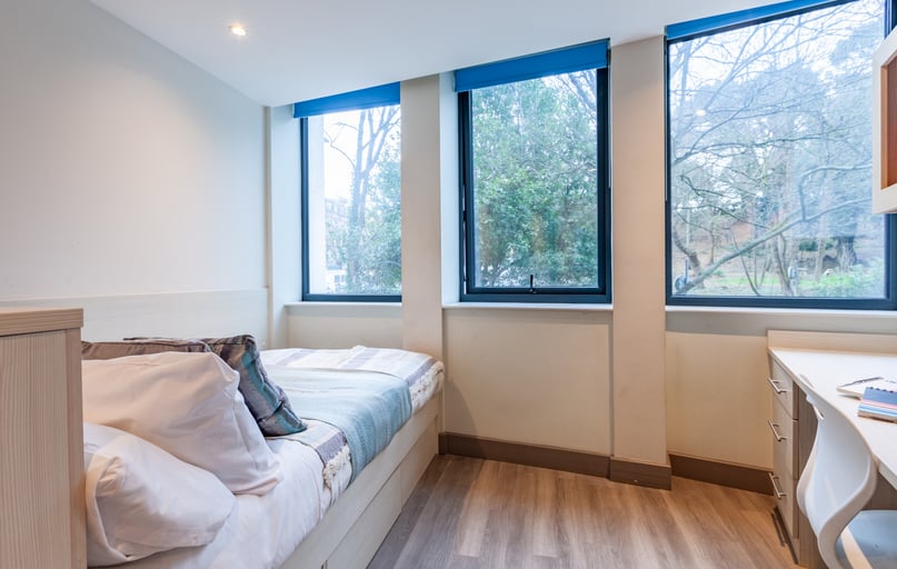 Classic Studio, Mercury House, St Peters Road, Central, Bournemouth - Image 1