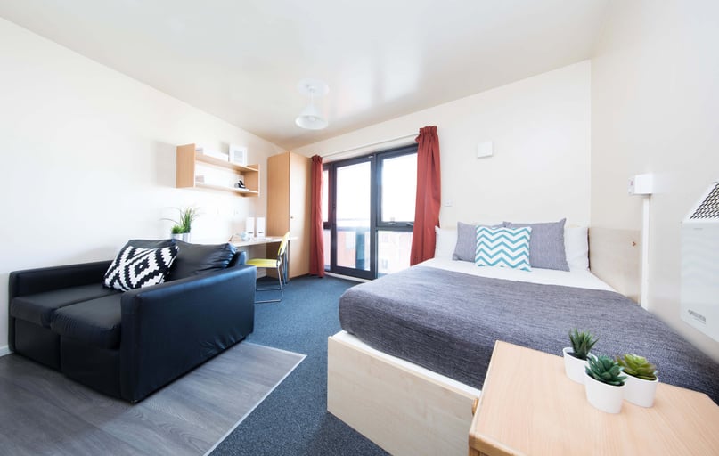 Classic Studio, Devonshire Courtyard, Wellington Street , Devonshire Green, Sheffield - Image 1