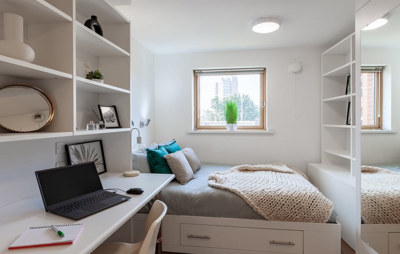 Ruby Studio, Academic House, Herne Hill, Southwark, London - Image 1