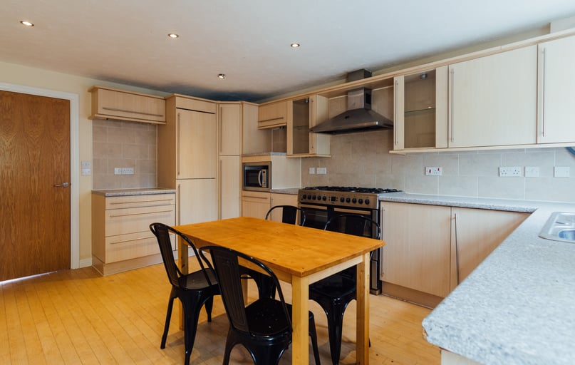 Kingfisher Way, City Centre, Loughborough - Image 1