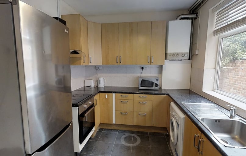 Derby Road, City Centre, Loughborough - Image 1
