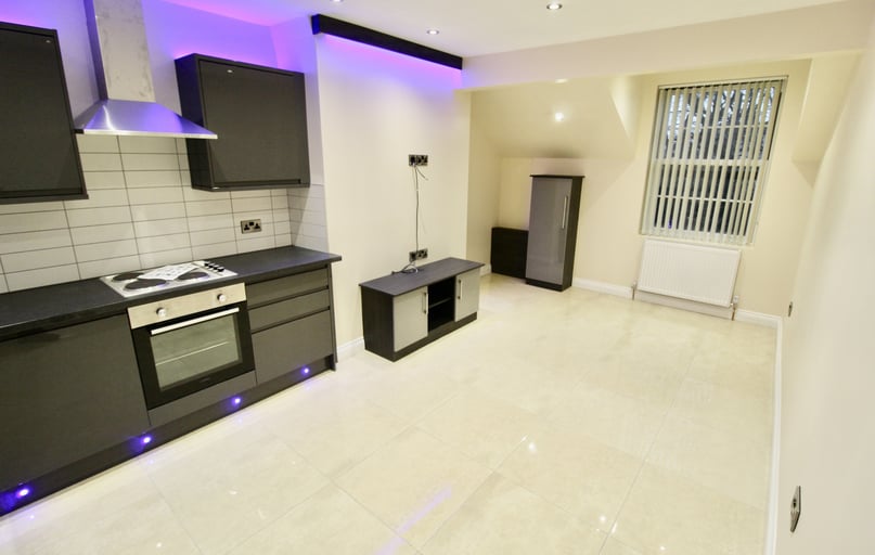 Delph Lane, Rampart Road, Leeds - Image 1