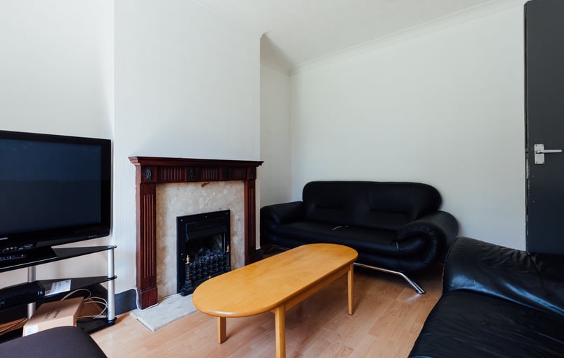 Oaklands Avenue, City Centre, Loughborough - Image 1