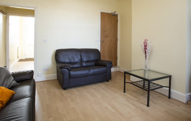 Broad Street, City Centre, Loughborough - Image 1