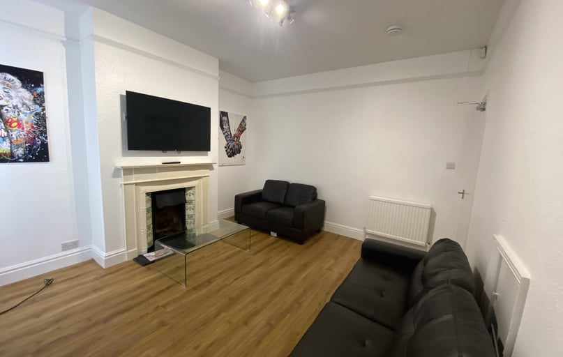 Forest Road, City Centre, Loughborough - Image 1