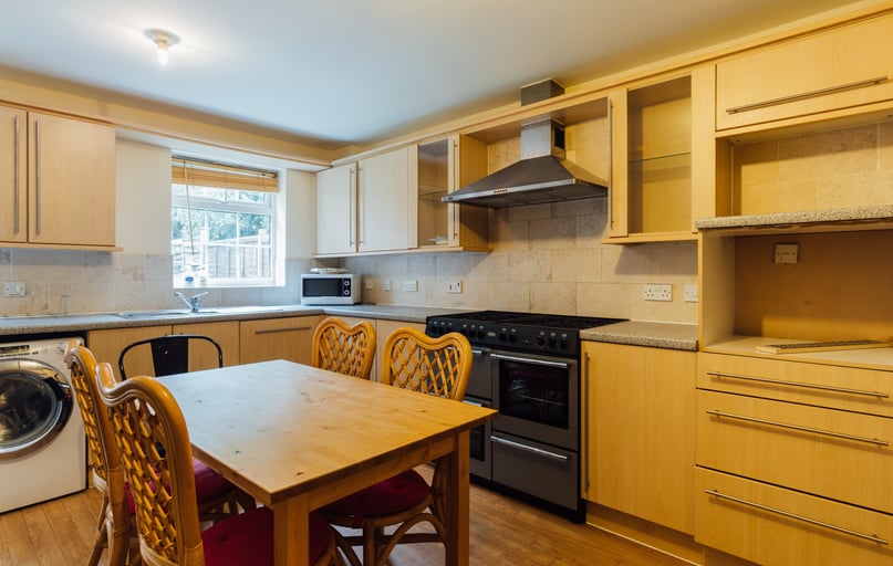 Goldfinch Close, City Centre, Loughborough - Image 1