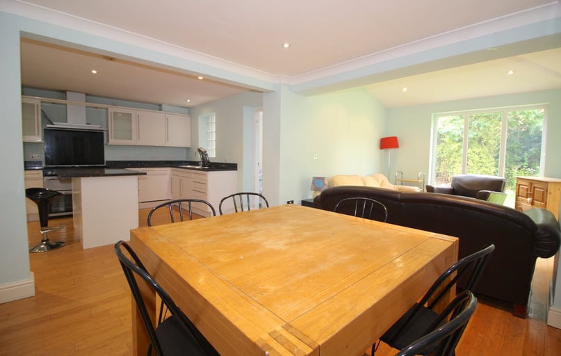 Goldfinch Close, City Centre, Loughborough - Image 1