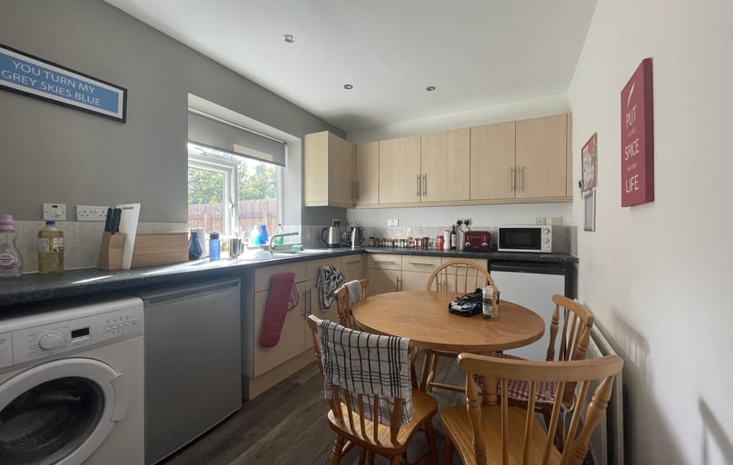 Percy Square (L), Nevilles Cross, Durham - Image 1