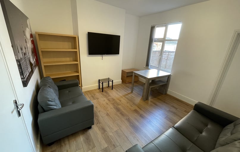 Storer Road, City Centre, Loughborough - Image 1