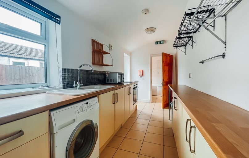 Newland Street West, West End, Lincoln - Image 1