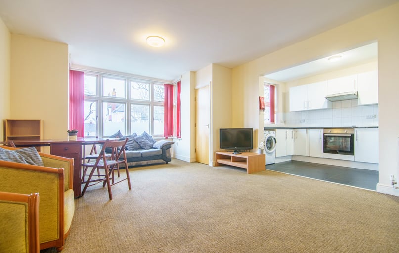 The Avenue, West End, Lincoln - Image 1