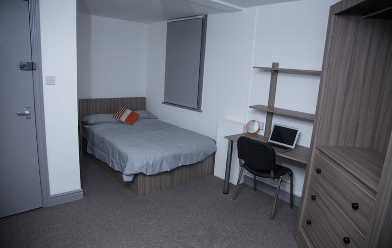 West Parade, West End, Lincoln - Image 1