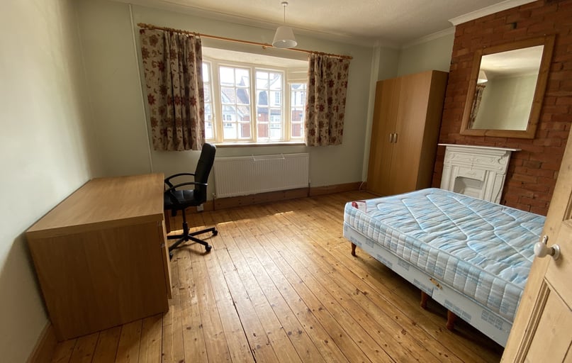 Knighton Road, Knighton, Leicester - Image 1