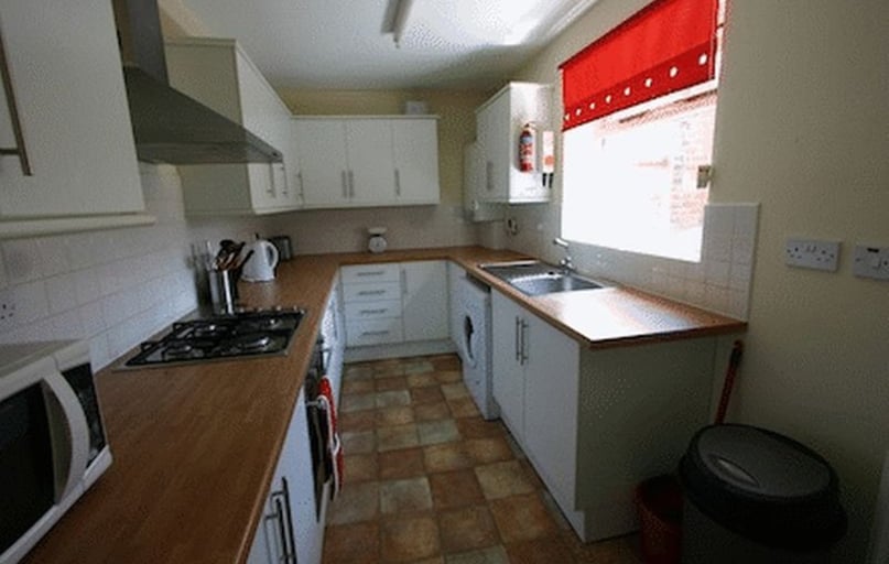 Lawson Terrace (L), Nevilles Cross, Durham - Image 1