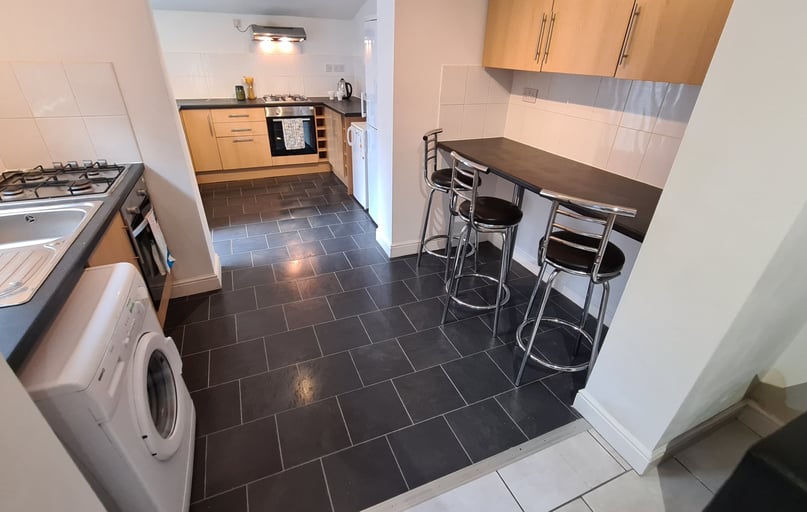 Mabfield Road, Fallowfield, Manchester - Image 1