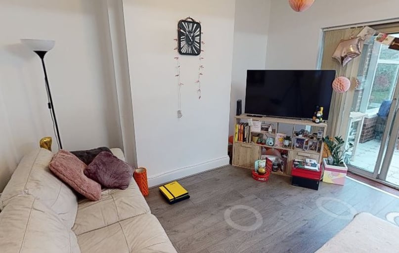 Oaklands Avenue, City Centre, Loughborough - Image 1