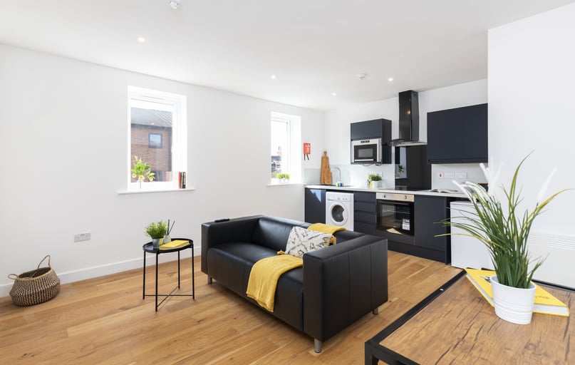 Royal Park Road, Hyde Park, Leeds - Image 1