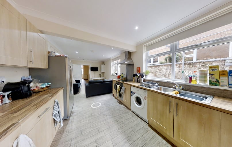 St Leonards Road, Clarendon Park, Leicester - Image 1