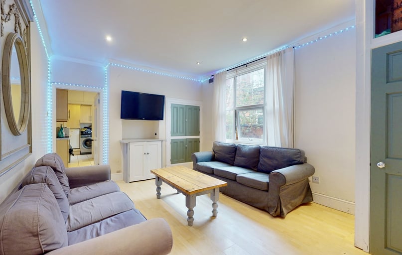 Fosse Road South, City Centre, Leicester - Image 1