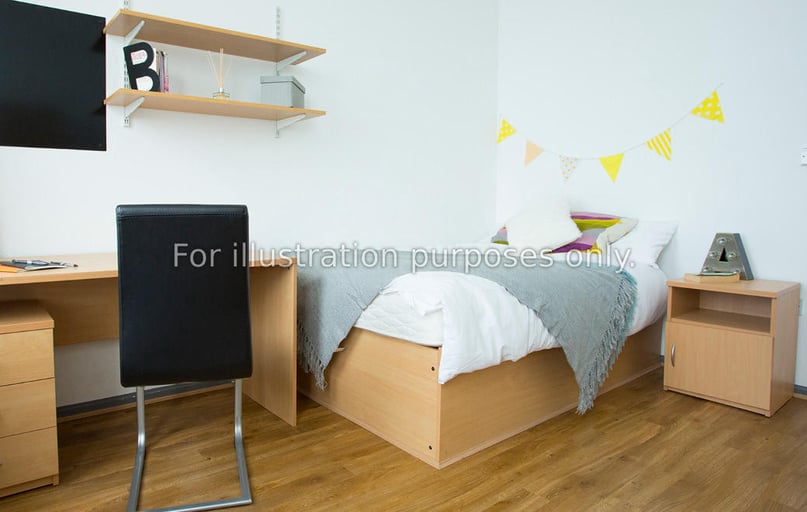 Gold Double Room, Alexandra Hall, Victoria Terrace, Central, Aberystwyth - Image 1