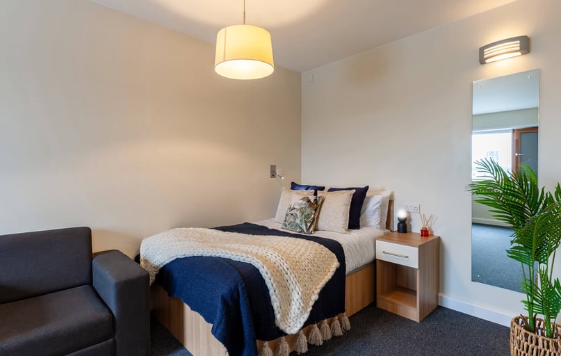 Premium Studio, Kendrick Hall, 4 Crown Place, City Centre, Reading - Image 1