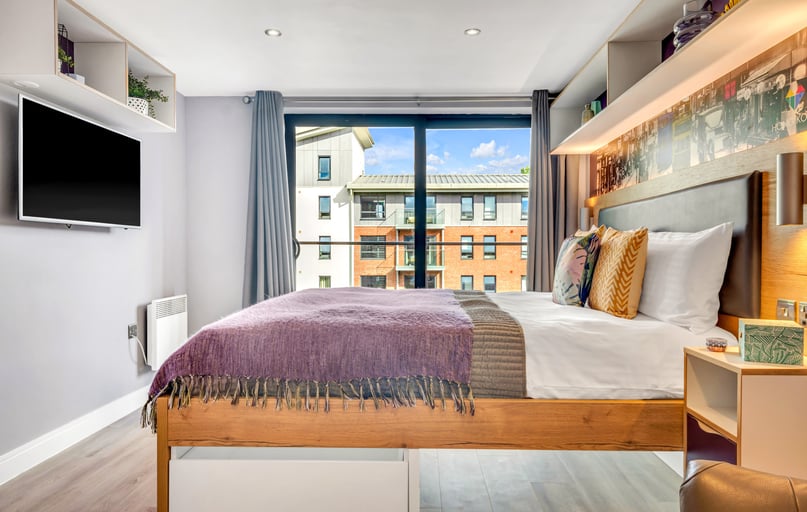 Elegance Apartment with Balcony